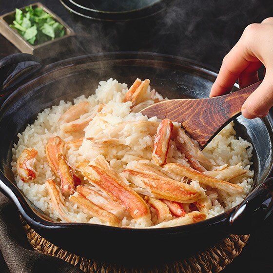 予約】ずわい蟹の棒肉たっぷり カニ飯の素(2合分)|有機野菜 通販 Ｏｉｓｉｘ(おいしっくす)